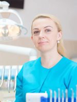 Stomatolog Ewa Cichowska kontakt